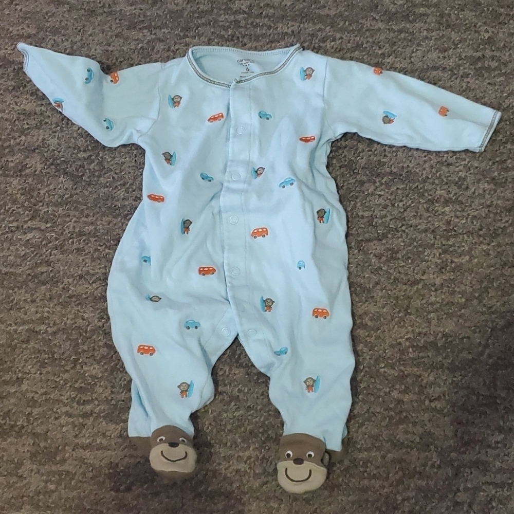 Carter's onesie size 6 months